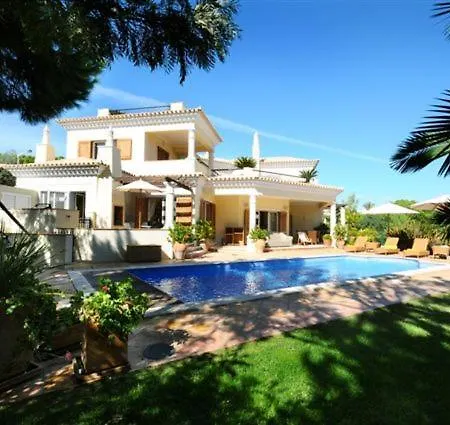 וילה Vale Do Garrao Sleeps 8 Pool Air Con Wifi ואלה דה לובו